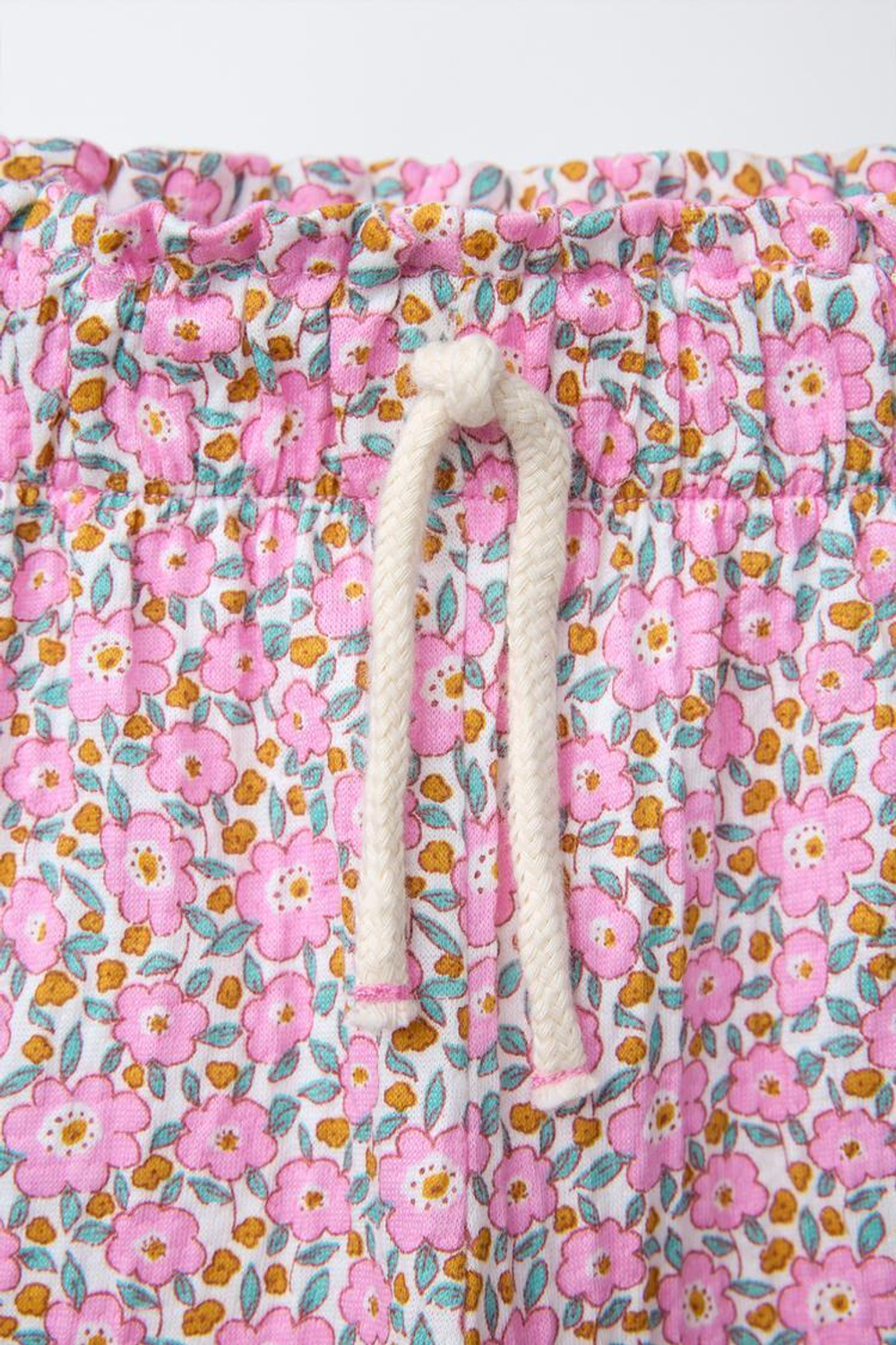 ZARA БРЮКИ-КЮЛОТЫ С ПРИНТОМ И ВОЛАНАМИ, ЦВЕТ РОЗОВОГО МЕЛА