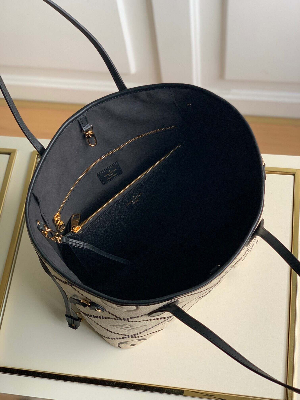 Louis Vuitton Neverfull MM