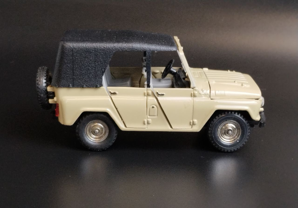 Модель автомобиля в масштабе 1:43 "УАЗ-469" в родной коробке, металл, пластик, СССР, 1970-1990 гг.