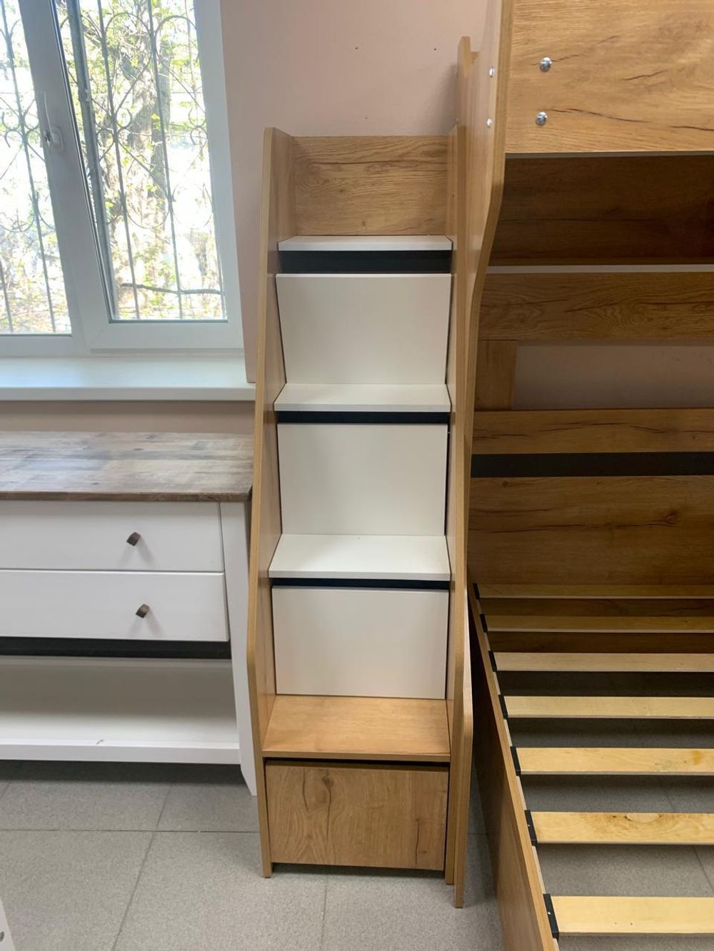 Уголок школьника Омега 3 кровать чердак 800*2000