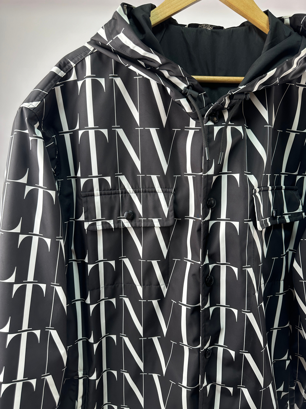 Куртка Valentino