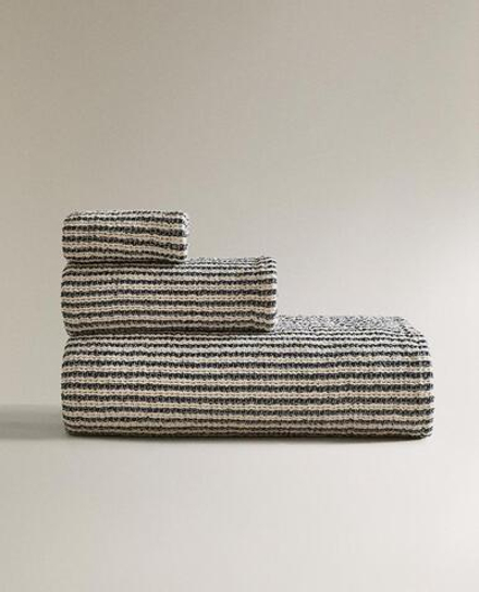 ZARA HOME ПОЛОТЕНЦЕ ДЛЯ ВАННОЙ С ВАФЕЛЬНЫМ УЗОРОМ, ПЕСОЧНЫЙ/ЧЕРНЫЙ