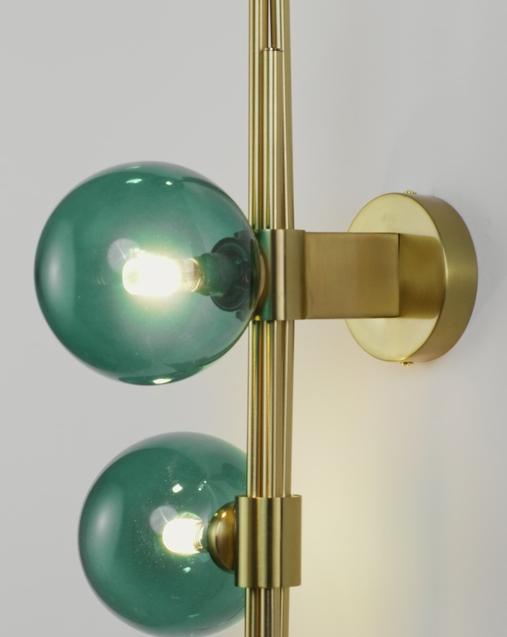 Светильник настенный Moderli V10250-3W Sience