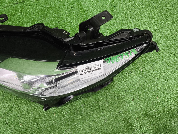 Фара левая Toyota Camry XV70 (2017-2021) LED