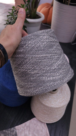 Итальянская бобинная пряжа от производителя MONTICOLOR S.P.A., art. DIPINTO Состав 100% хлопок фламме переплетен тончайшим люрексом, Длина 1400 метров/100 гр. неравномерная толщина.