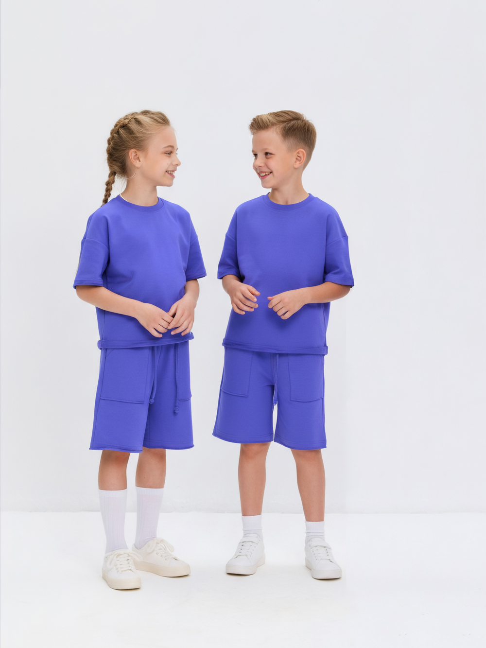 Костюм оверсайз с футболкой и шортами