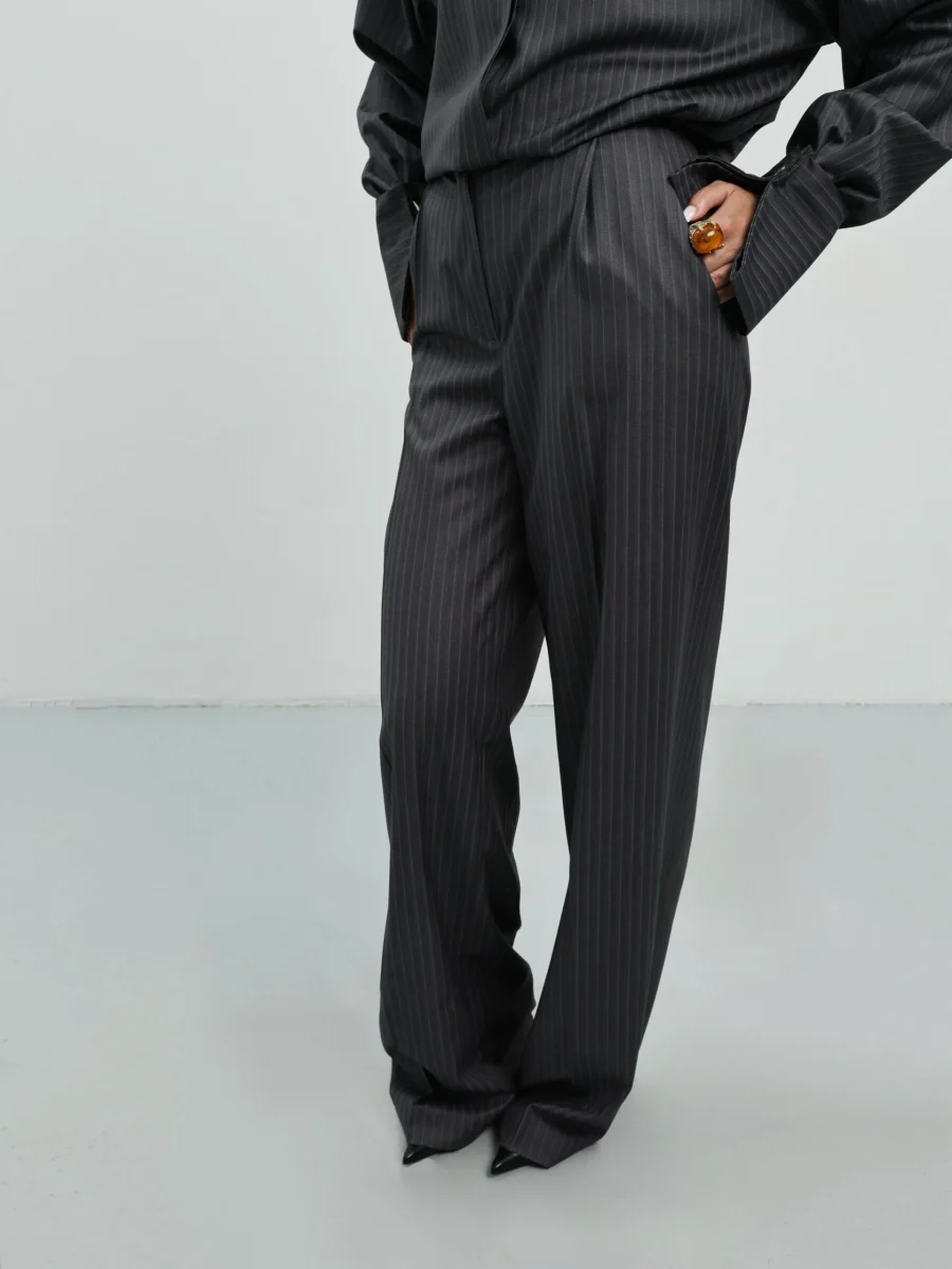 Брюки палаццо в полоску, Серые