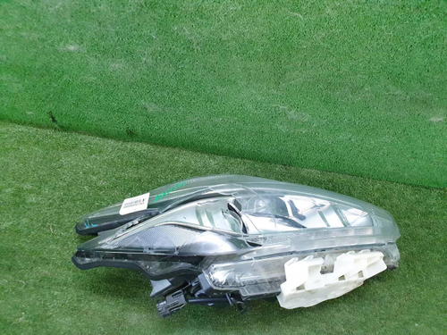Битая Фара правая Nissan Murano Z52 (14-22) LED