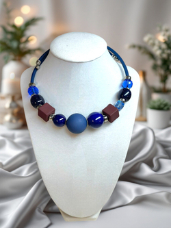 Колье синее под платье