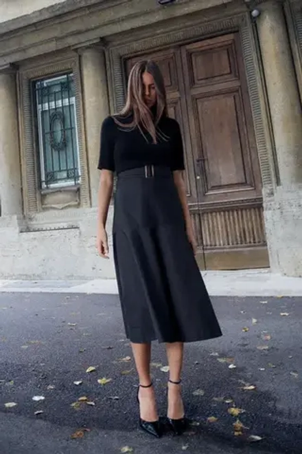 ZARA ПЛАТЬЕ ИЗ МЯГКОЙ ТКАНИ С РЕМНЕМ, ЧЕРНЫЙ
