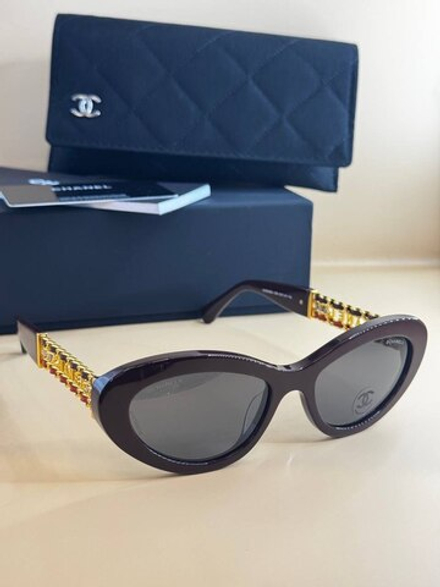 Солнцезащитные очки CHANEL