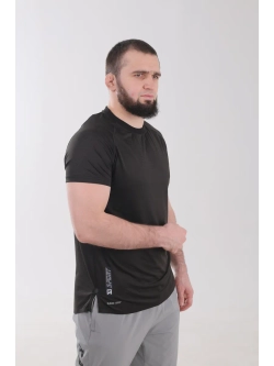 Спортивная футболка с перфорацией