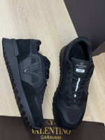 Кроссовки Valentino
