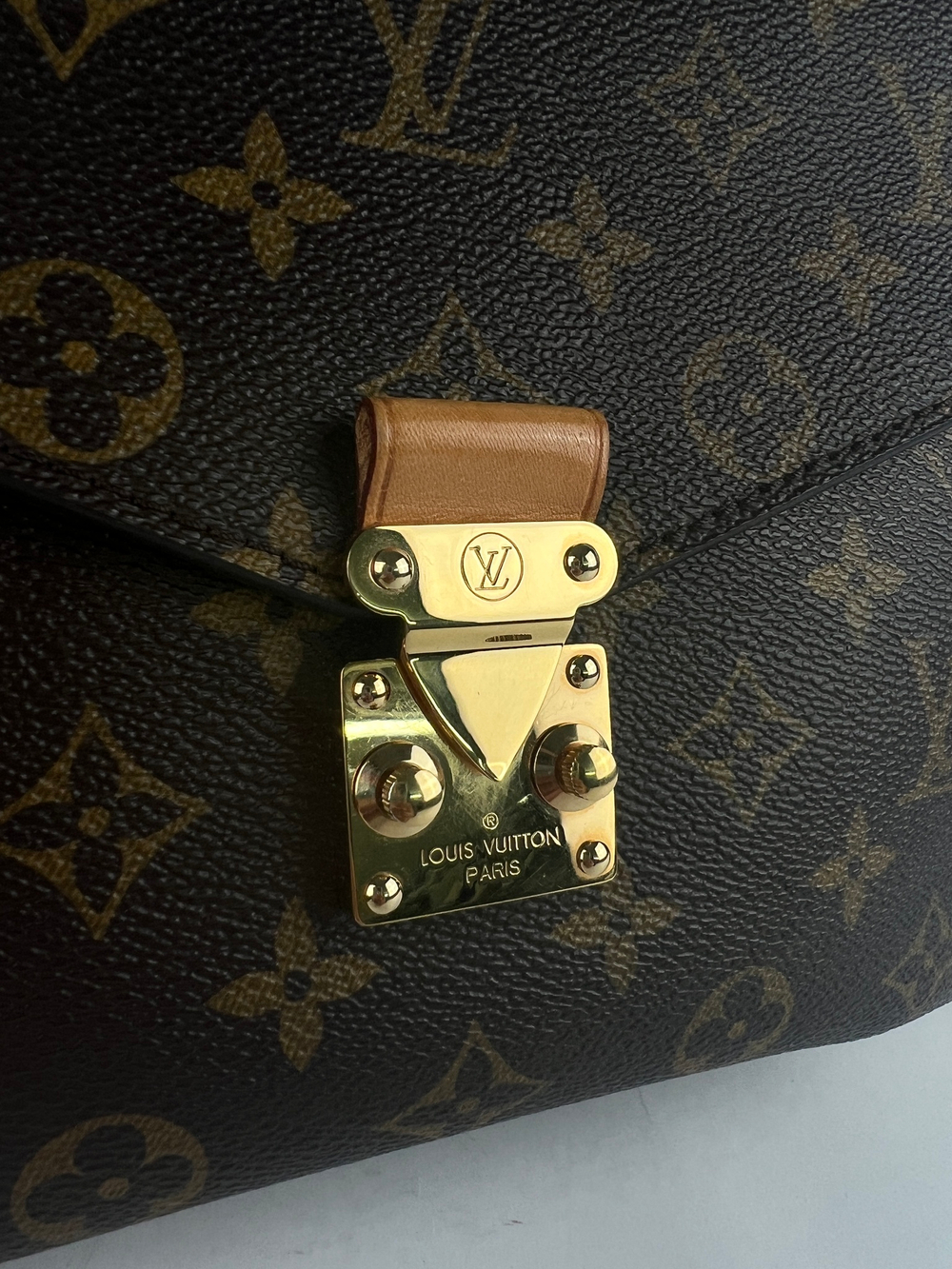 Сумка Louis Vuitton Pochette Metis