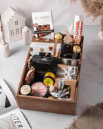 Подарочный набор сладостей в закрытом деревянном ящике №2