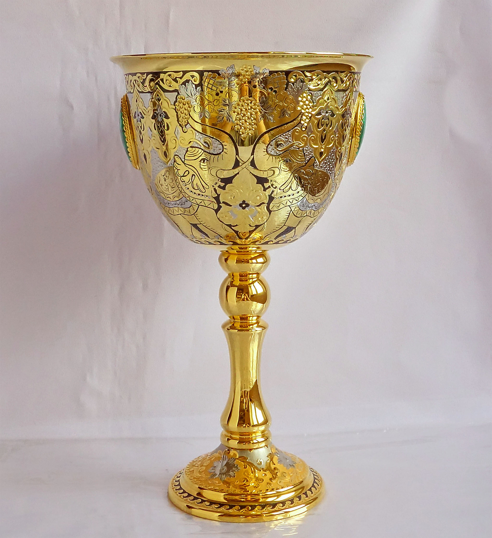 Кубок c малахитом "Слоны"