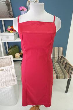 Платье гранатовое 44 размер