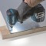 Аккумуляторный шуруповерт MAKITA DTD 153 ZJ ударный,бесщеточный, без АКБ и ЗУ DTD153ZJ