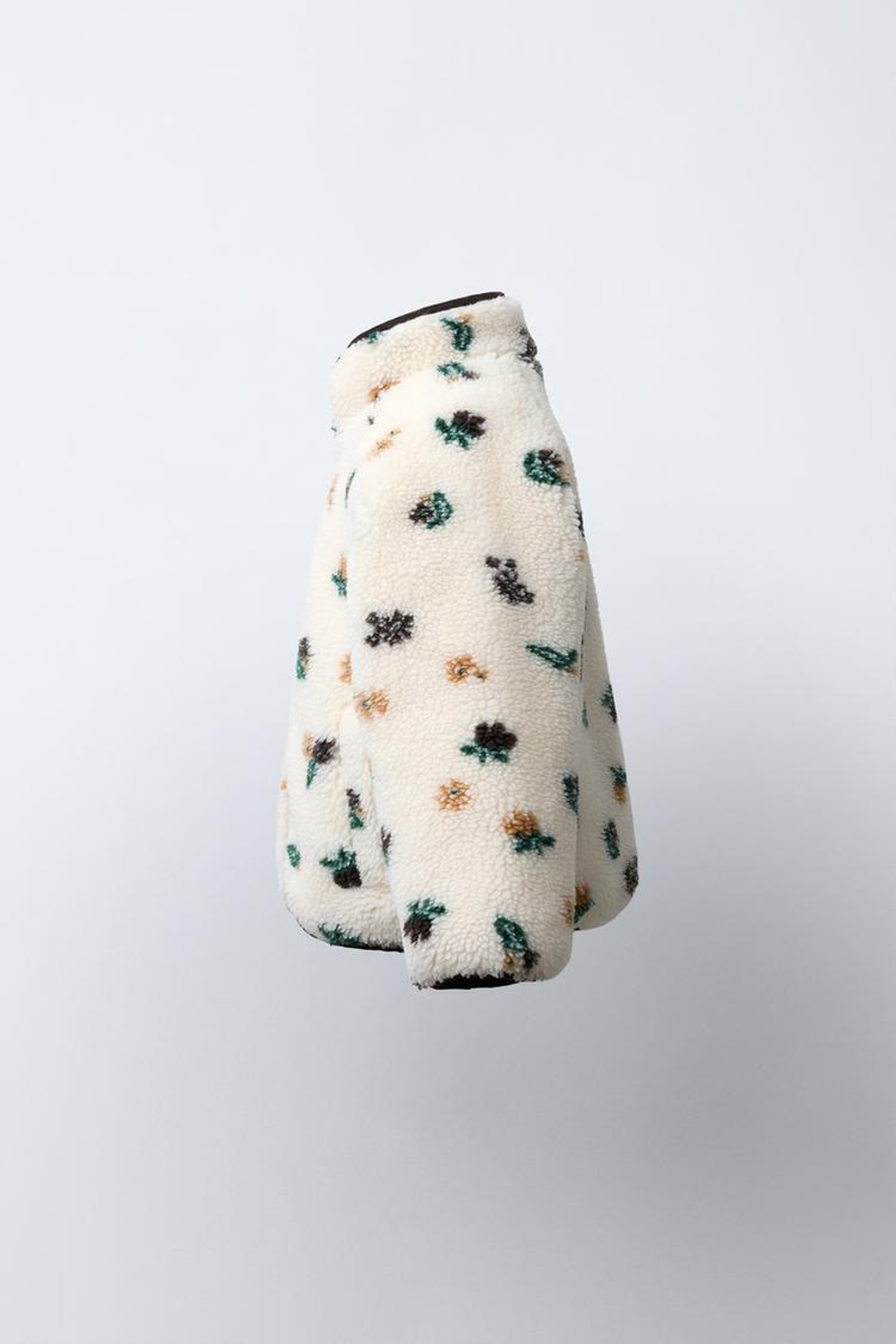 ZARA КУРТКА ИЗ ОВЧИНЫ С ЦВЕТАМИ, ЭКРЮ