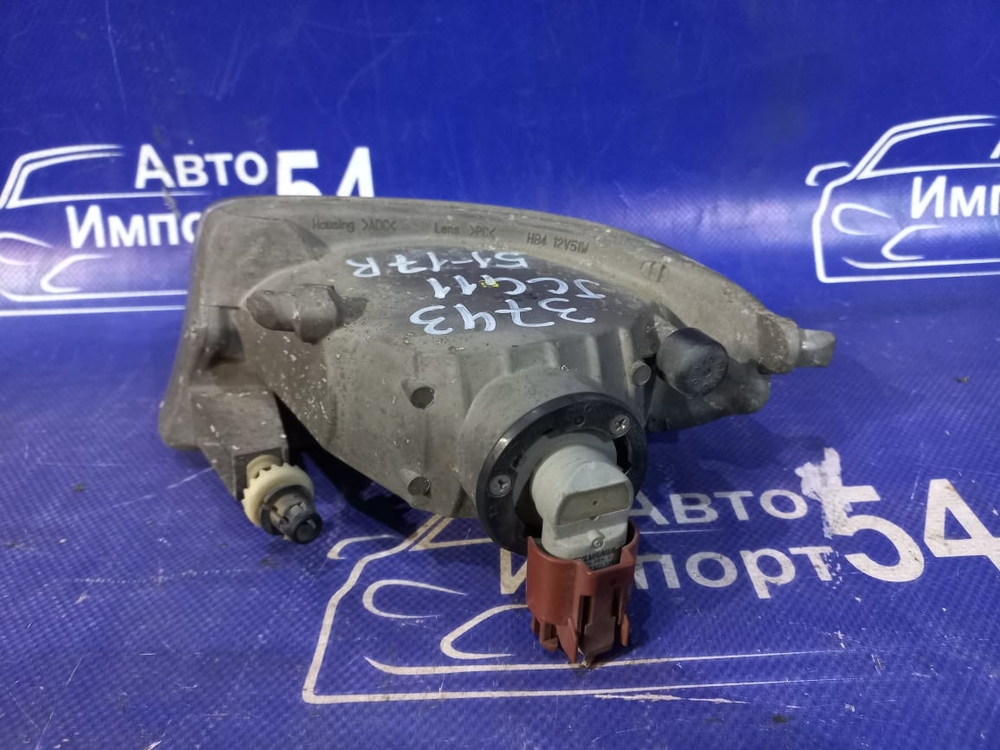 Туманка правая TOYOTA BREVIS 2001-2007