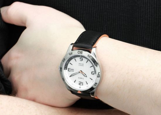 Наручные часы Timex T2N695