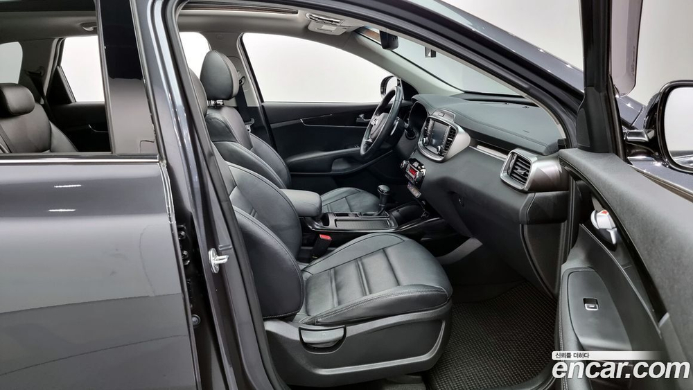 Kia The New Sorento Дизель 2.0 2WD (10.2019)