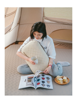 Подушка надувная Naturehike 52х32x12 см, бежевая