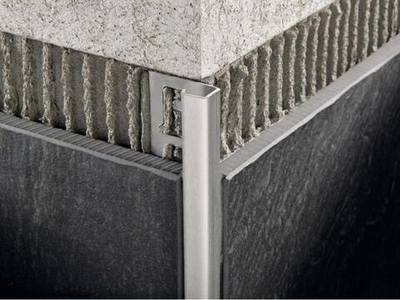 Алюминиевый квадратный профиль для внешних углов серебро LUР