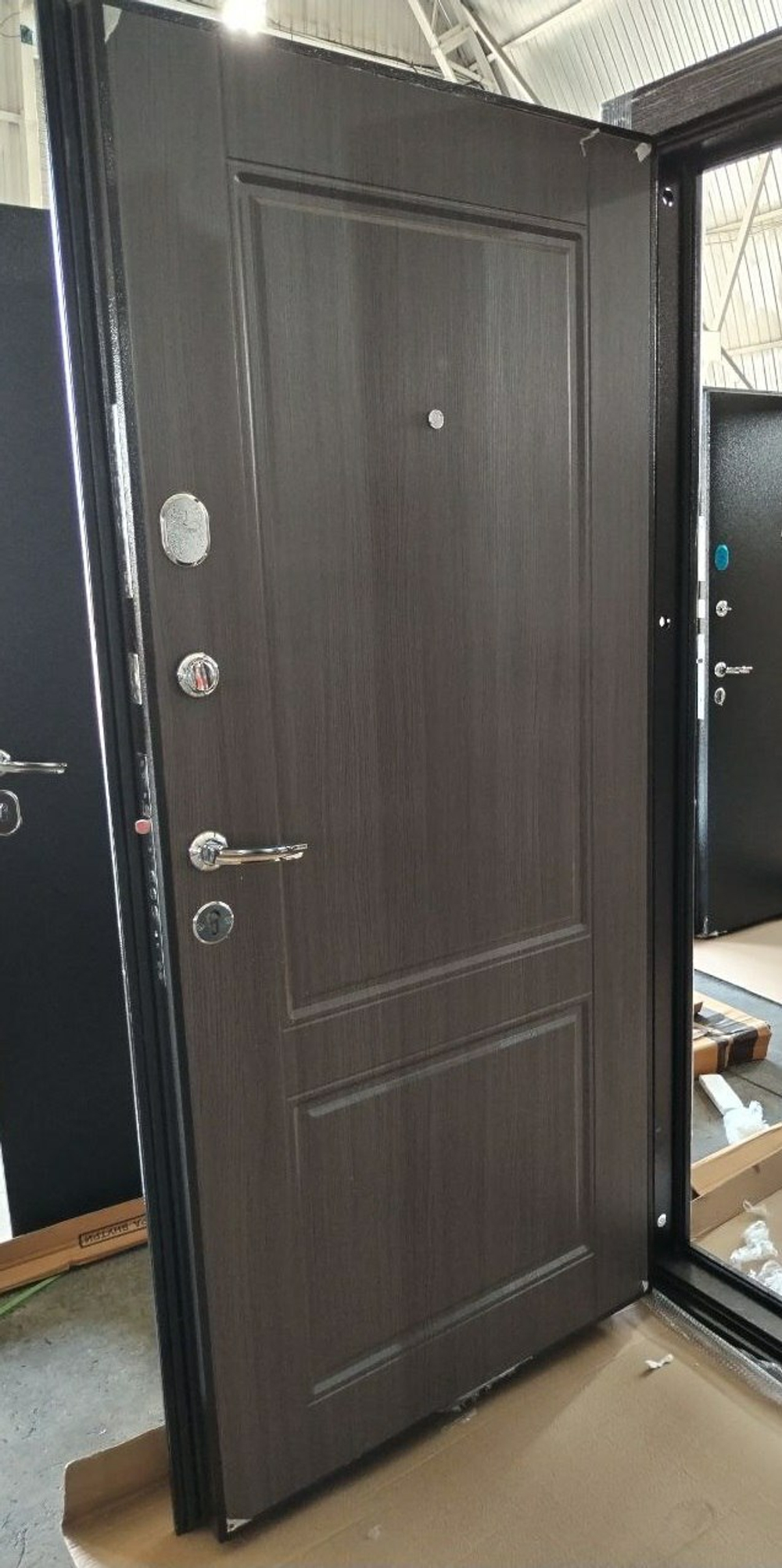 Дверь входная Тайга 9 см Серый клен, Белый клен