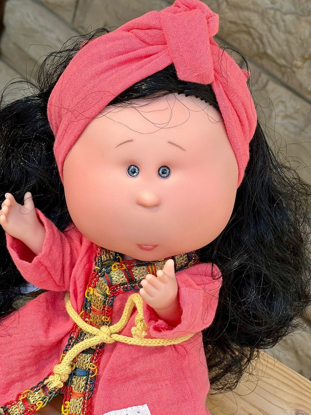 Кукла Nines виниловая 30см MIA CASE (1117)