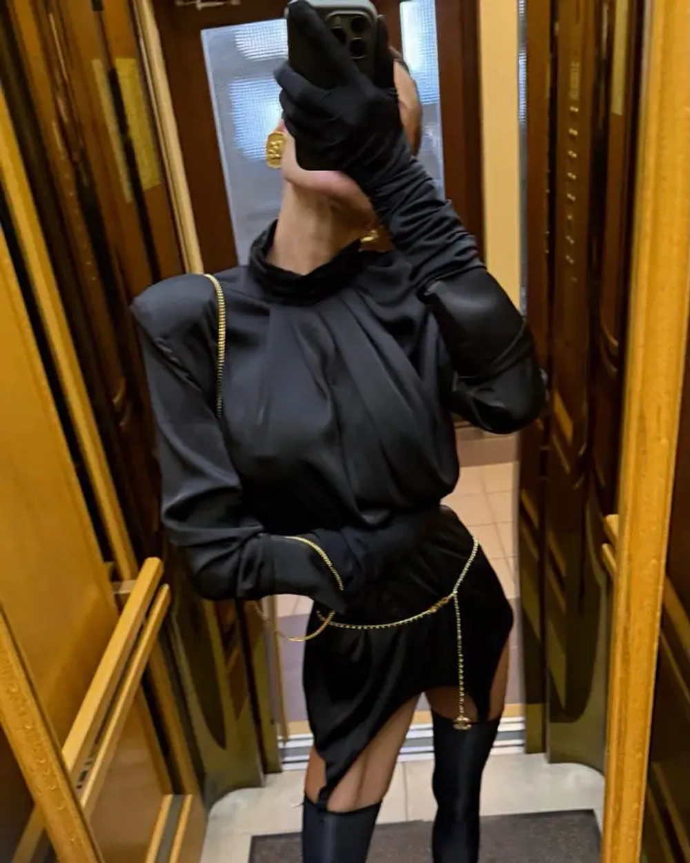 Блузка Satisfaction, Черная