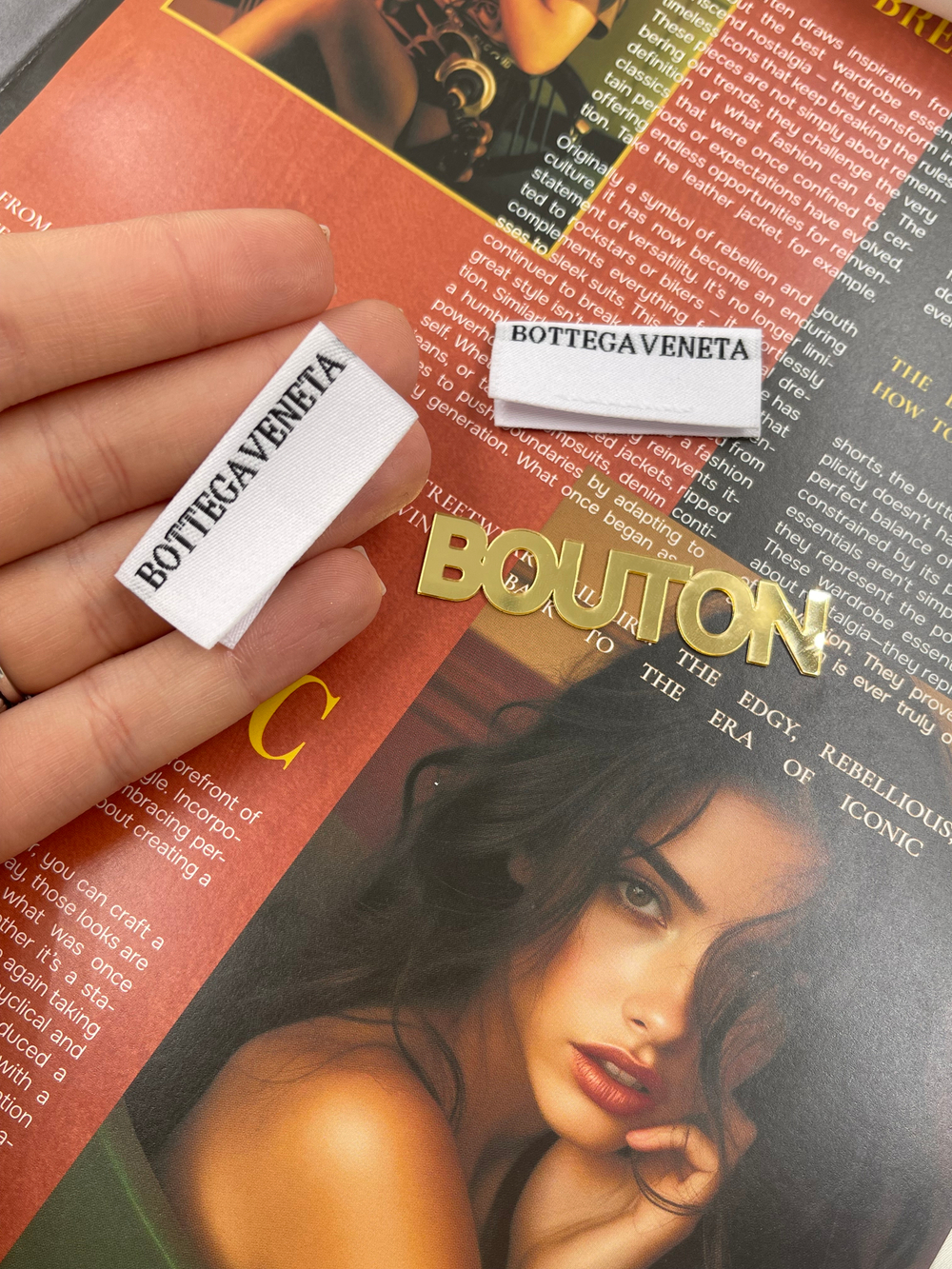 Бирка БоттегаВ. белая 40х17 мм