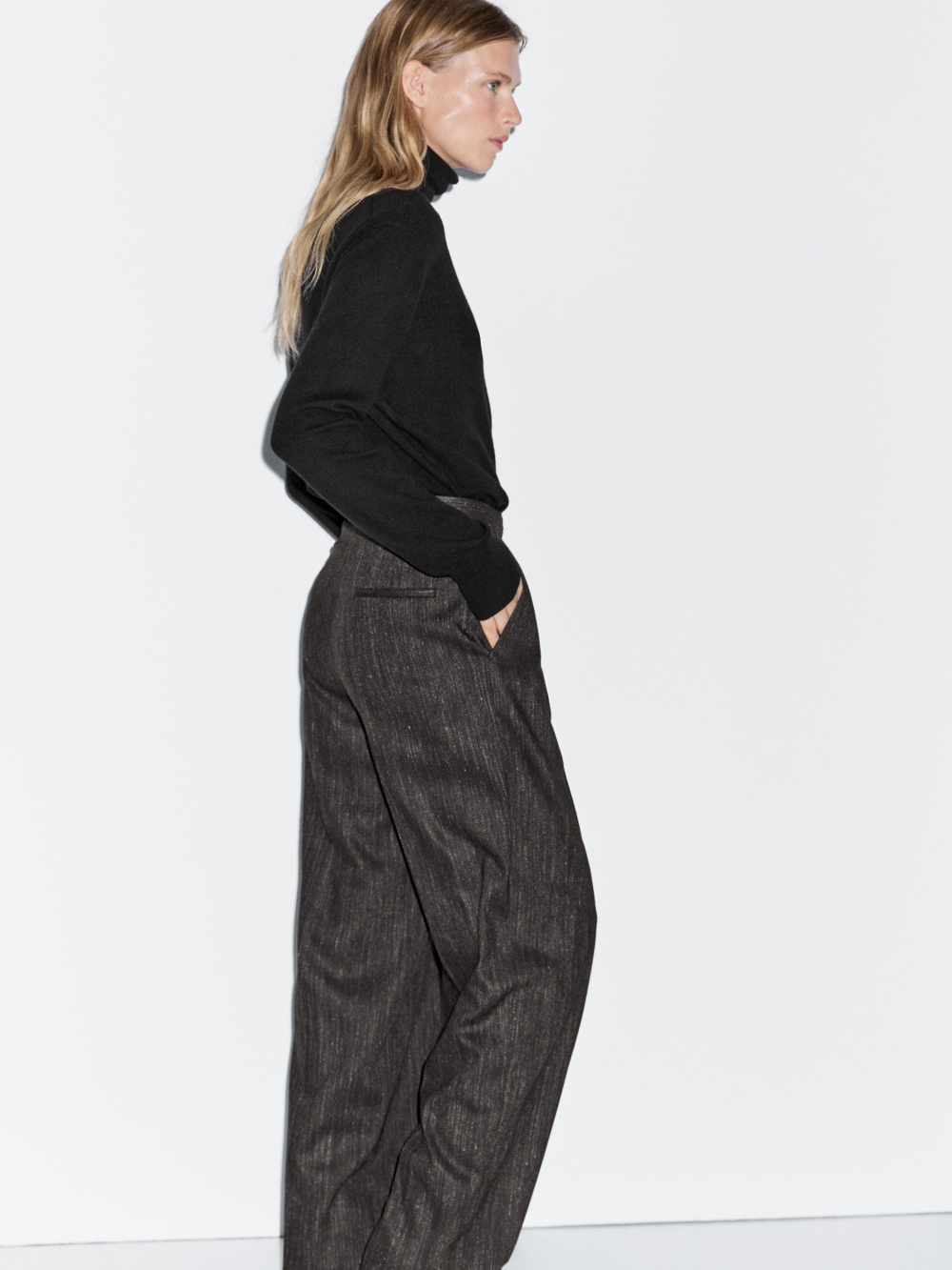 Massimo Dutti Брюки из меланжевой ткани с выточками, черный