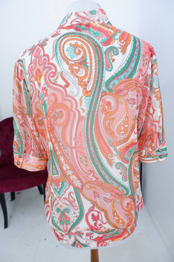 Блузка Teresa яркая и необычная, маркировка 44+6, на 50 размер