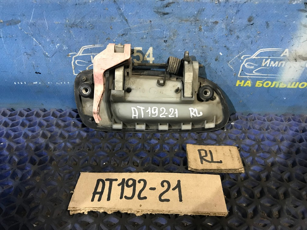 Ручка двери задней левой внешняя TOYOTA CARINA 1994