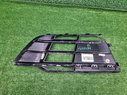 Решетка бампера правая Audi Q5 2 80A 17-20 S-line