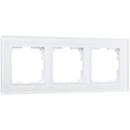 Рамка из стекла на 3 поста Favorit белый матовый W0031105