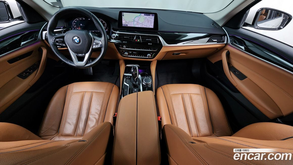 BMW 5 Series (G30) 520i Luxury (05.2020)