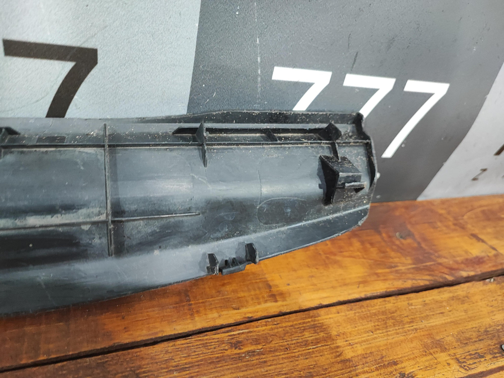 Накладка бампера заднего Land Cruiser Prado 150 Б/У Оригинал 5217960050