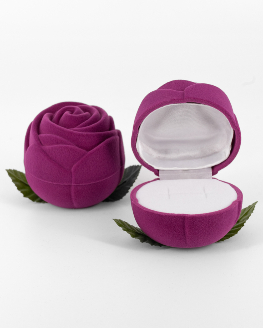Футляр в виде розы для подарочного кольца