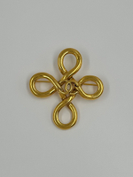 Брошь в виде креста Chanel