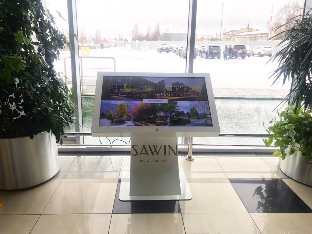 Интерактивный сенсорный стол BM Snake 55"