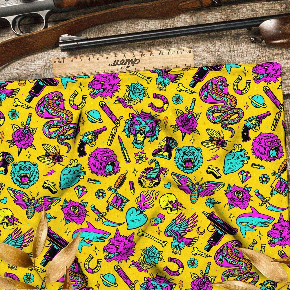 Ткань блэкаут розово-голубые предметы на жёлтом фоне