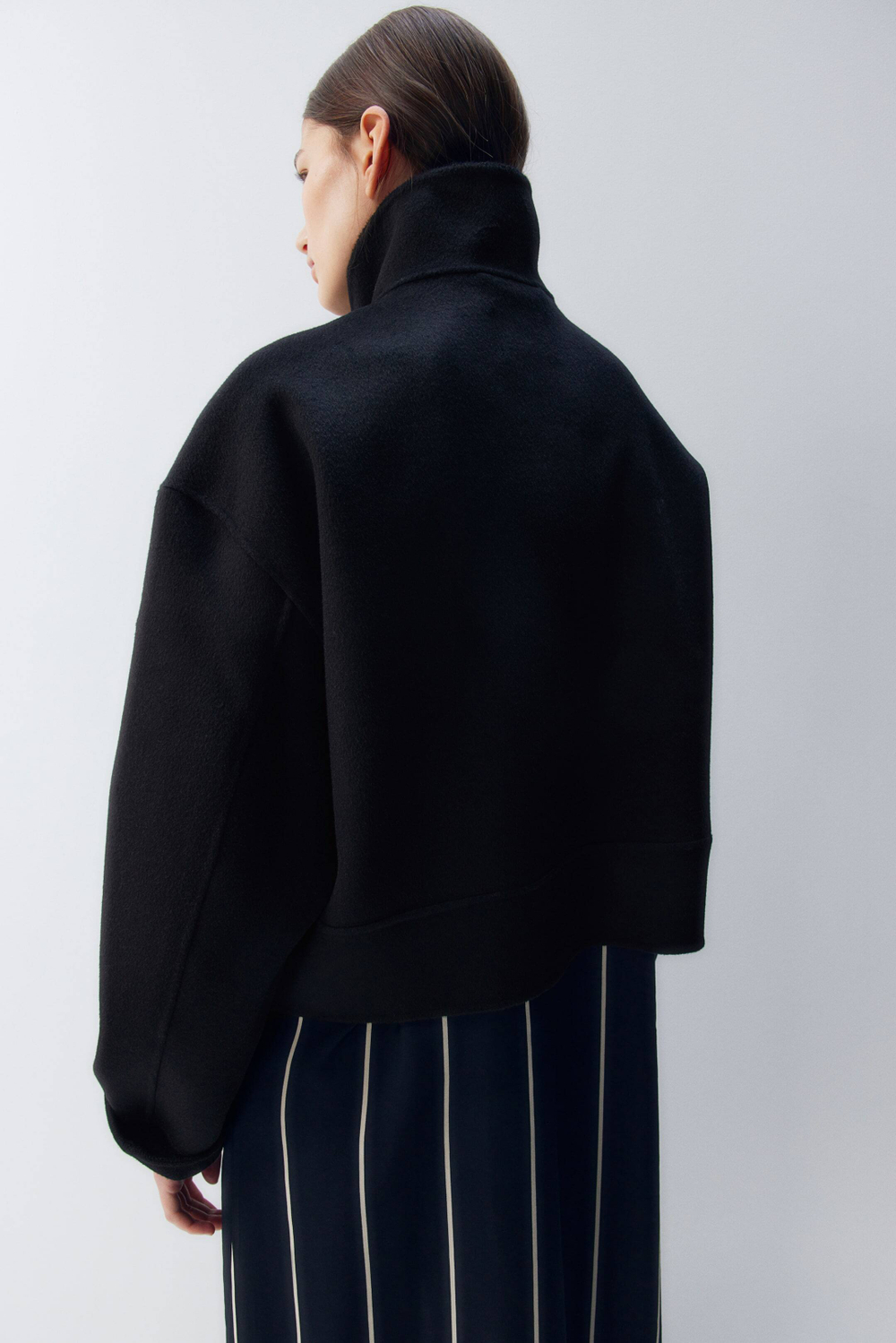 H&M Шерстяная куртка ручной работы, черный