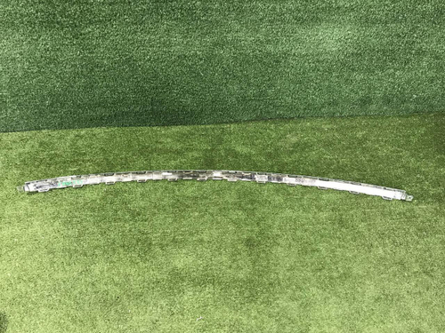 Молдинг заднего бампера Bentley Bentayga (2015-2020)