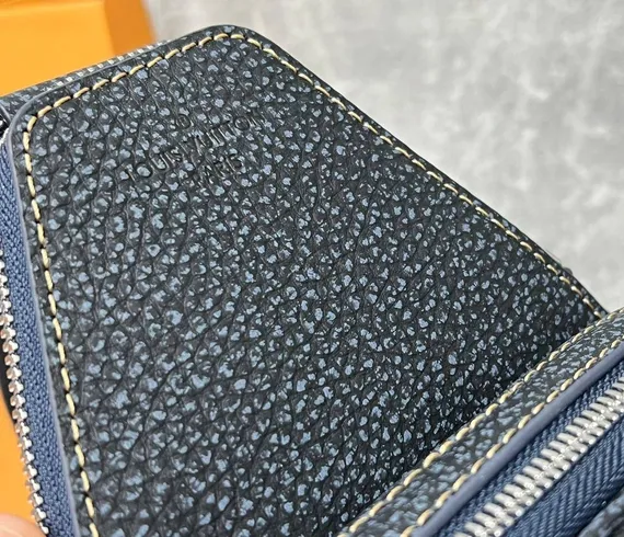 Сумка-слинг Louis Vuitton Avenue NM канва Monogram Macassar Dark Green