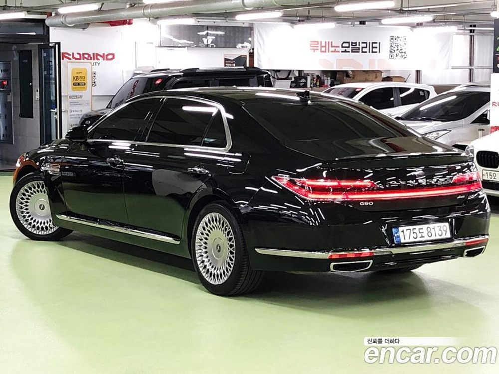 Genesis G90 3.8 AWD (01.2021)