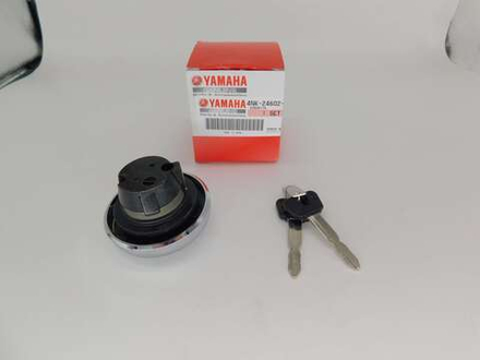 Крышка бака Yamaha XV1700 XV1900 XVS1300 XVS400 XVS950 XVZ1300 4NK-24602-20-00