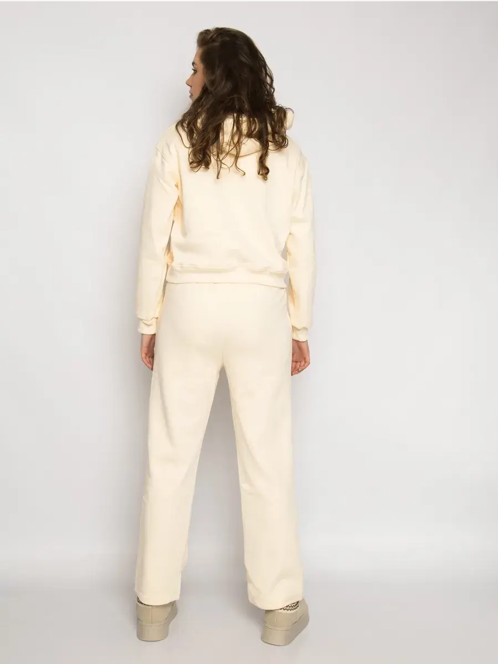 Спортивный костюм с капюшоном