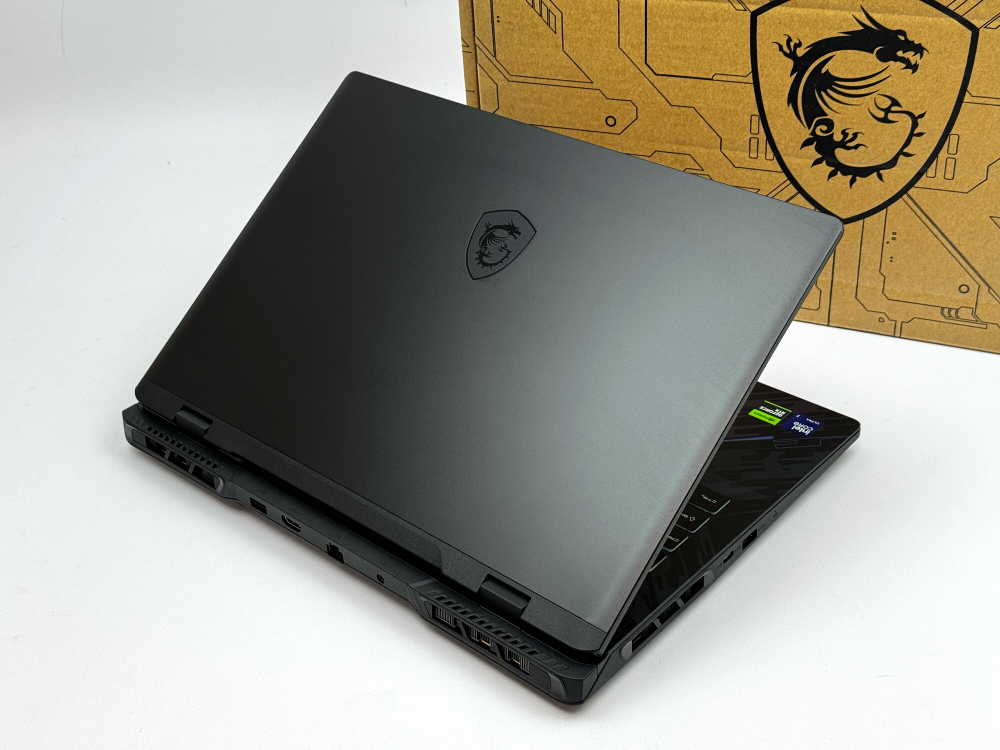 Игровой MSI Pulse RTX 4070 / Ultra 7 155H / 16GB / 1TB / 2.5K / 240Hz / Win11 / Русско-Английская клавиатура